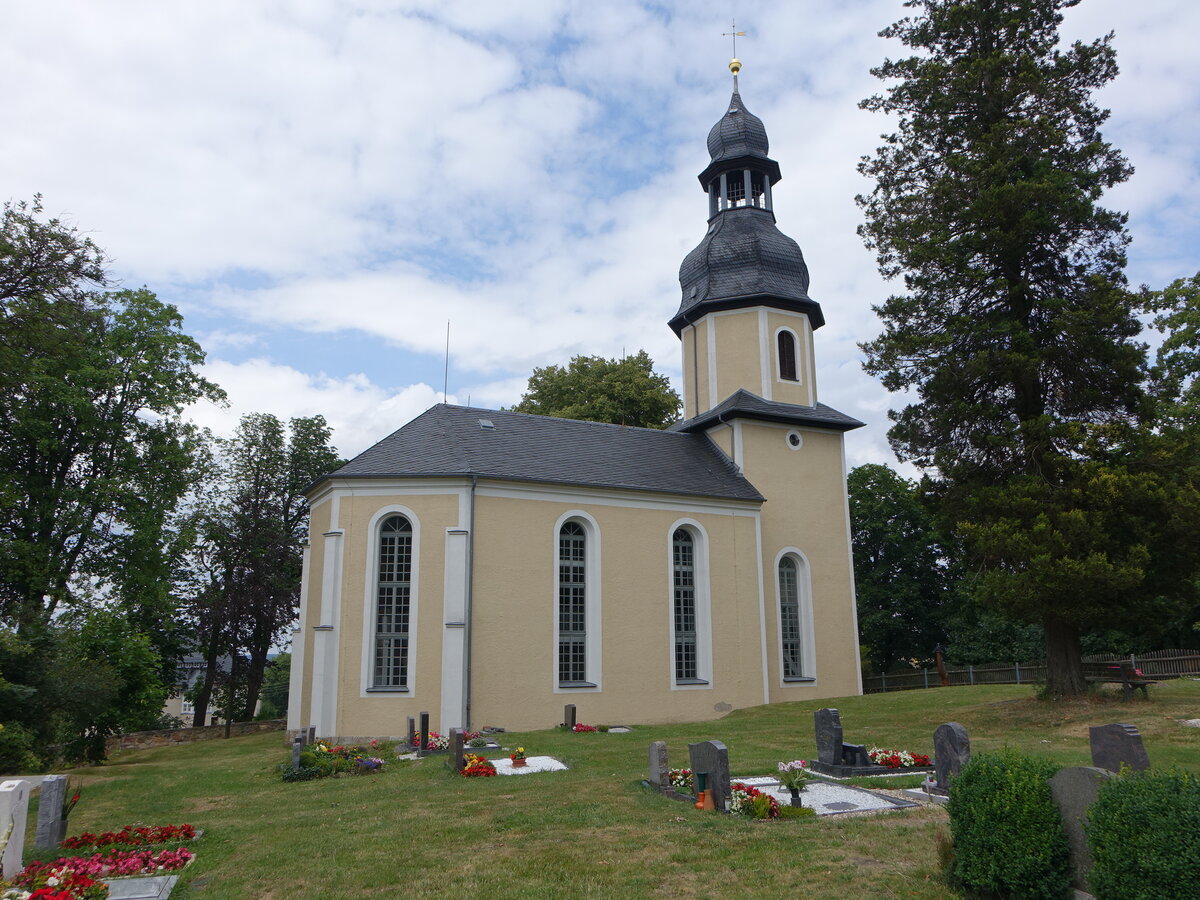 Landwst, evangelische St. Laurentius Kirche, barocke Saalkirche, erbaut 1756 (22.07.2023)