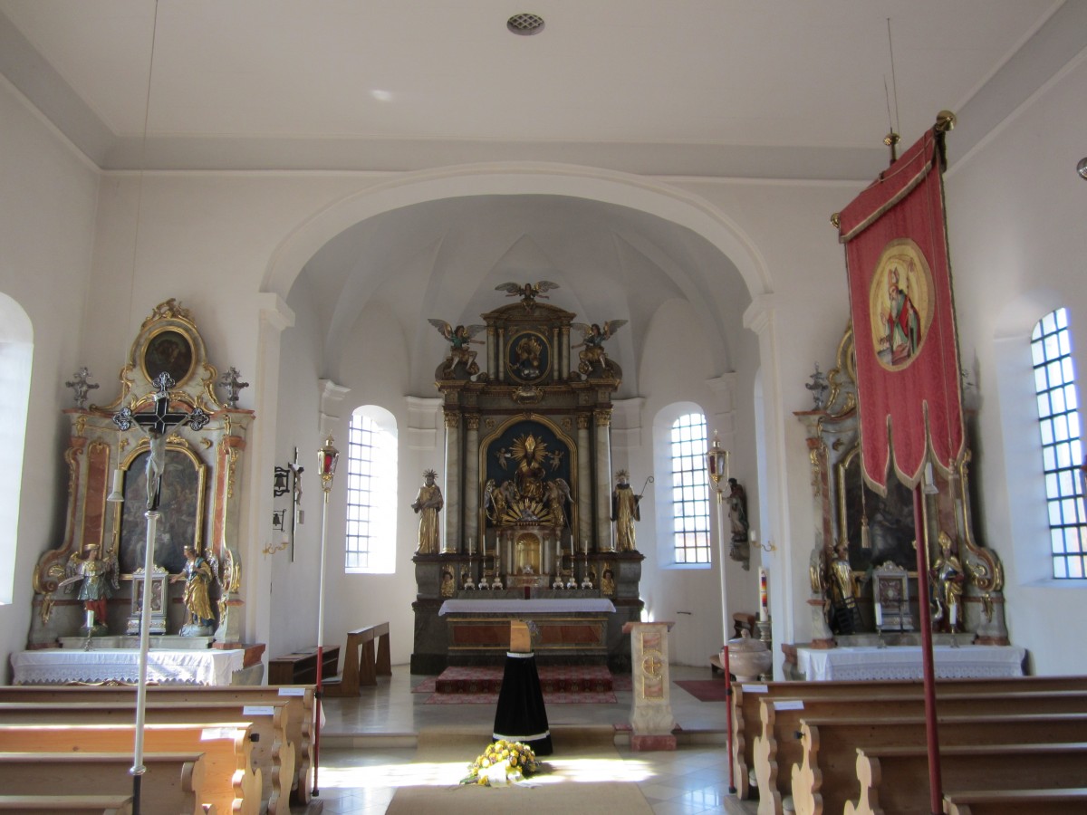 Langenbach, Altre der St. Nikolaus von Myra Kirche (14.03.2014)