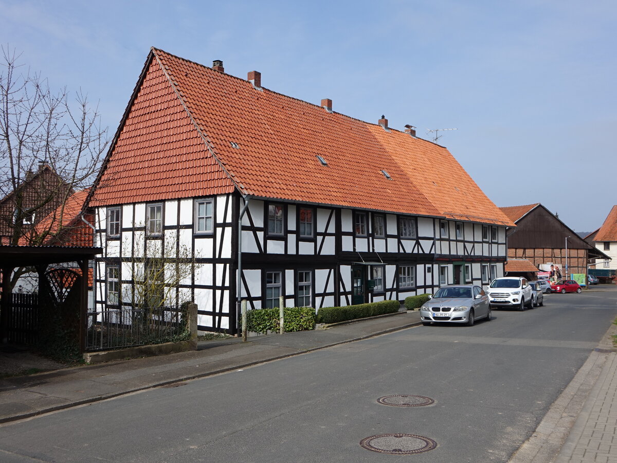 Langenholtensen, ehemaliges Schulhaus, erbaut 1675 (19.03.2024)