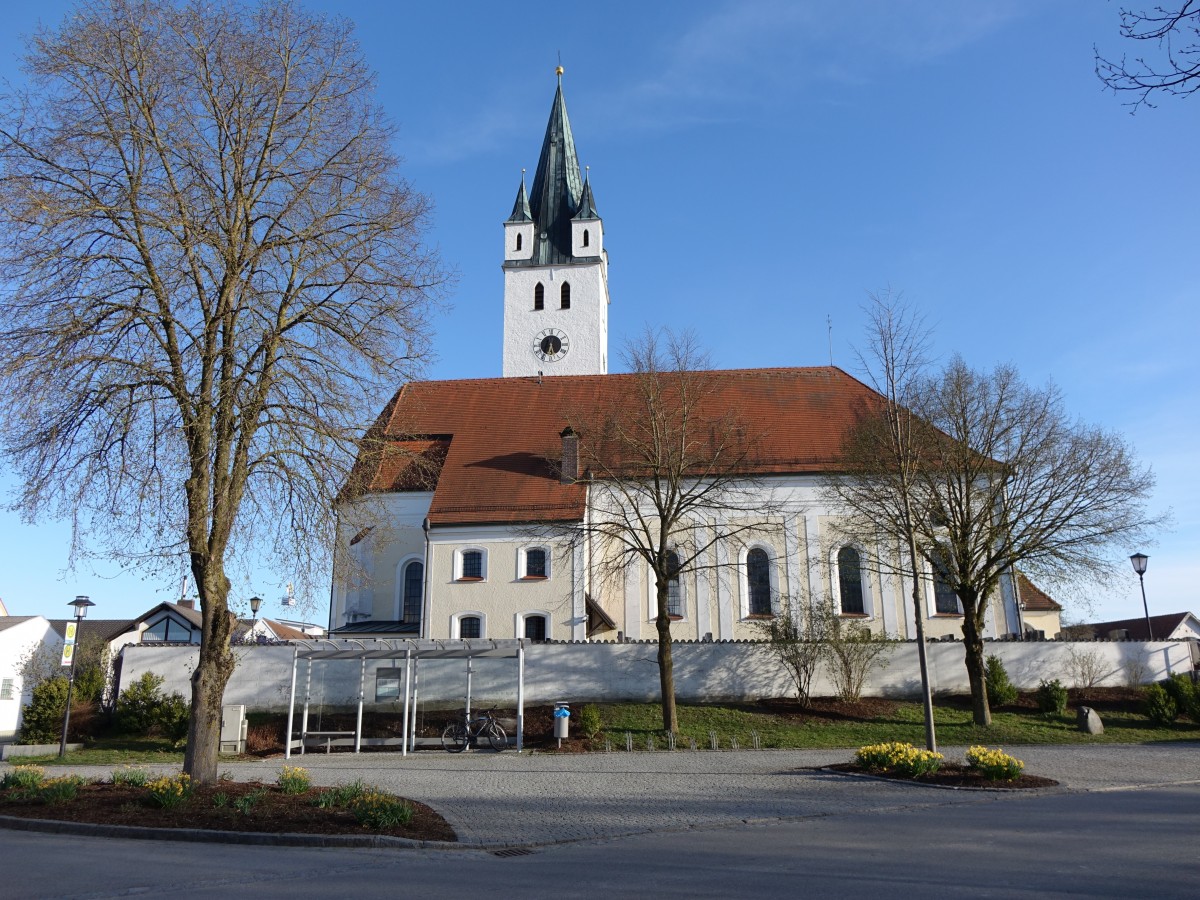 Langenmosen, Pfarrkirche St. Andreas, Turm erbaut 1354, Langhausneubau 1780 von Franz Anton Kirchgrabner (15.04.2015) 
