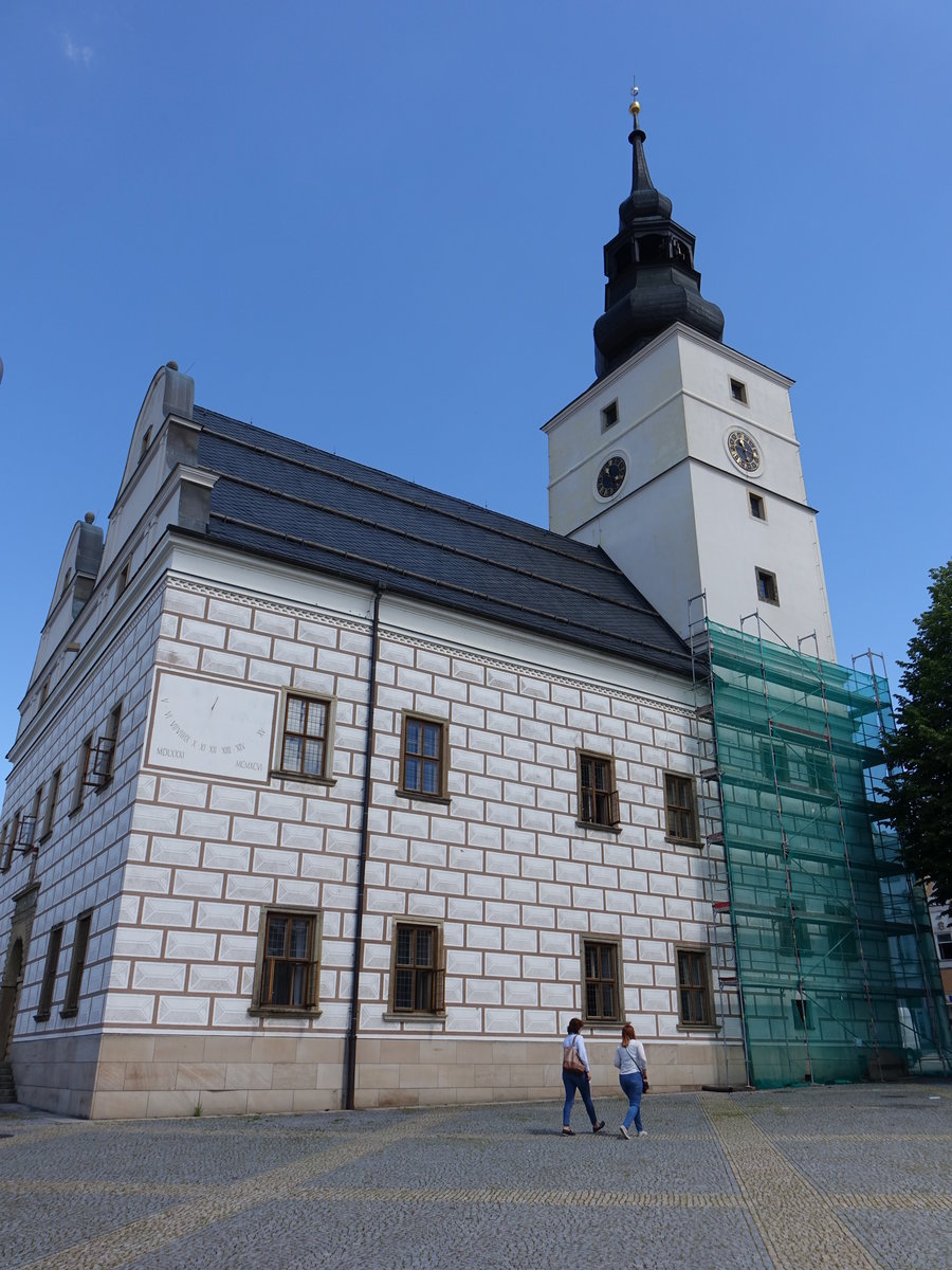 Lanskroun / Landskron, Rathaus am Marku Namesti, erbaut von 1581 bis 1582 (30.06.2020)