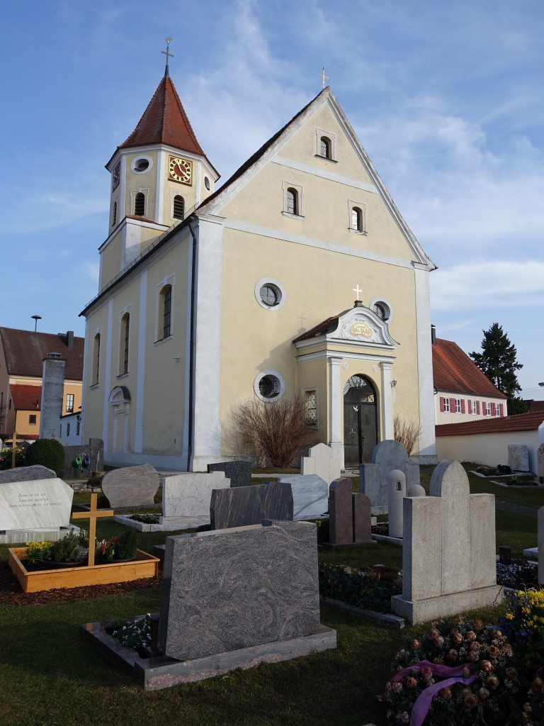 Laub, Kath. Pfarrkirche St. Margareth, Chorturmkirche, einschiffiges Langhaus mit Rechteckchor im Turm, erbaut ab 1400, barockisiert 1711 (18.03.2015)