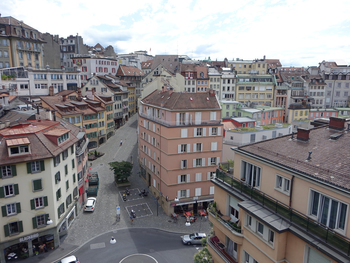 Lausanne, Häuser in der Rue Centrale in der Unterstadt (05.08.2017)