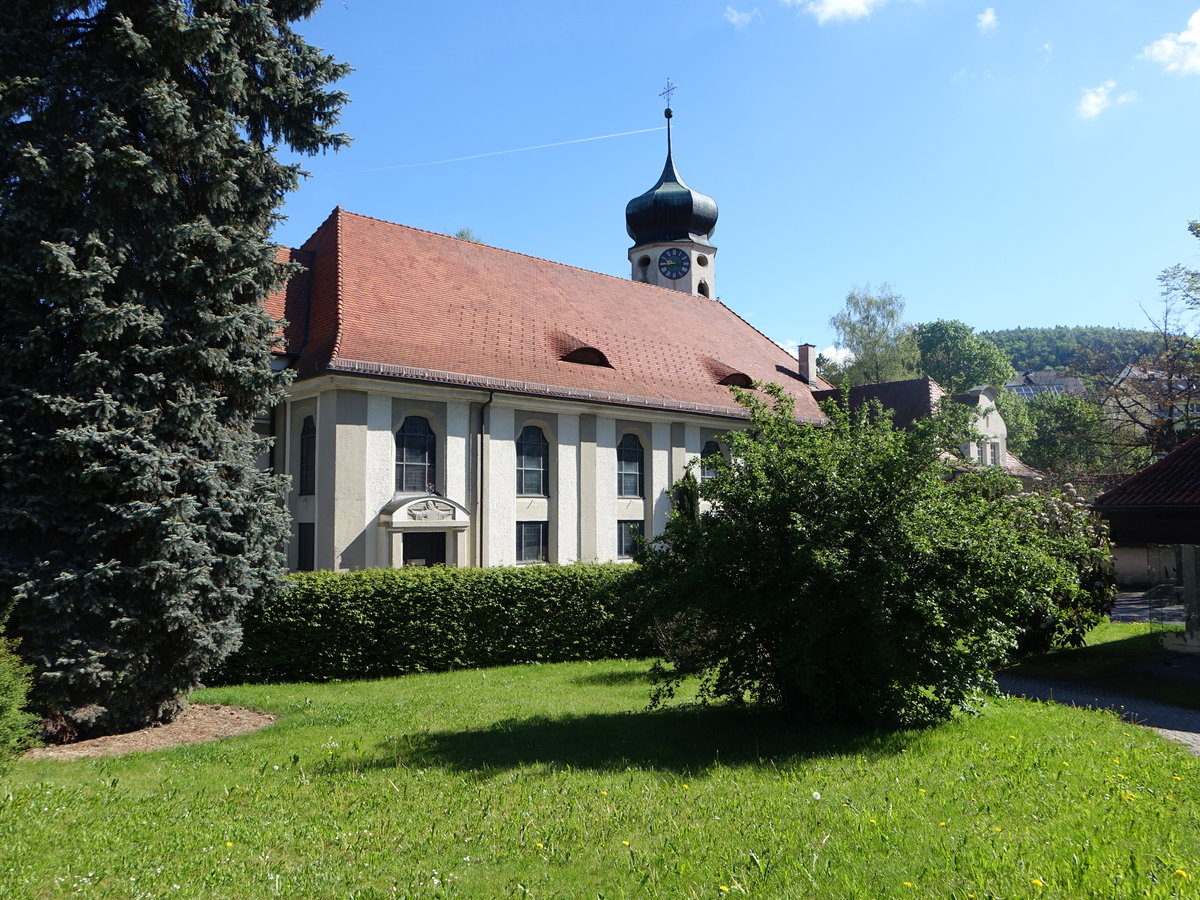 Lautlingen, kath. Pfarrkirche St. Johannes, erbaut 1913 mit barocken Turm von 1725 (21.05.2017)