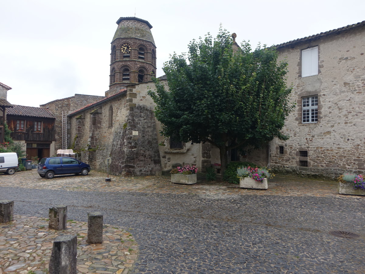 Lavaudieu, romanische Abteikirche Saint-Andre, erbaut im 11. Jahrhundert (21.07.2018)
