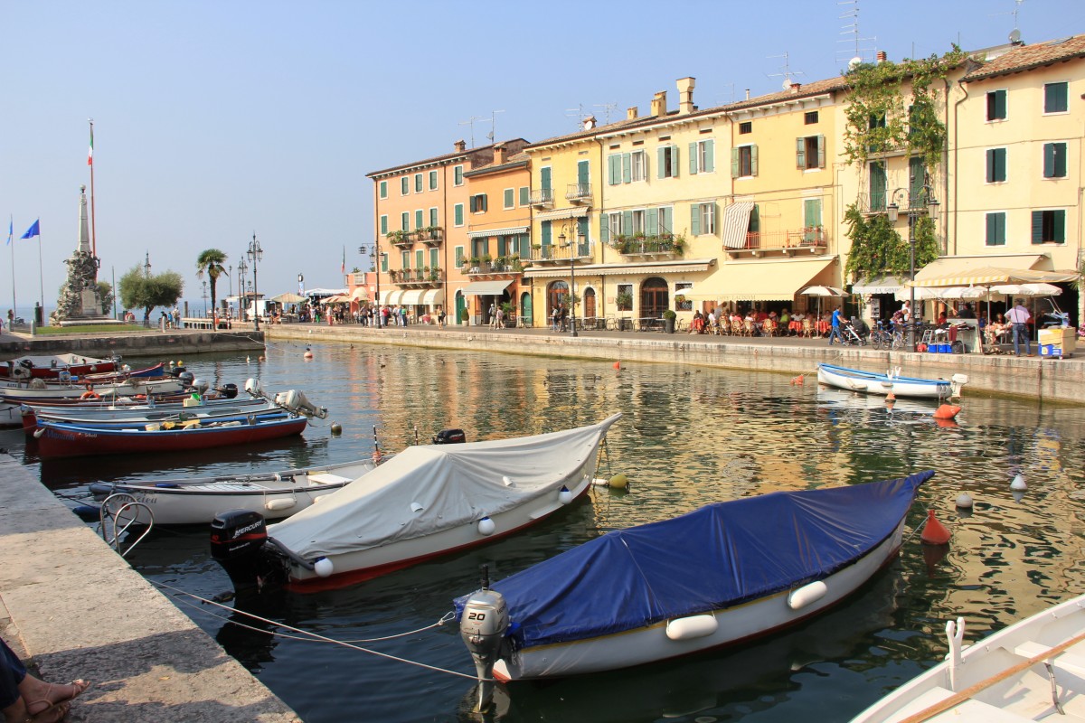 Lazise, Gardasee, 3. Oktober 2011. Das Typische Kalenderbild von Lazise.