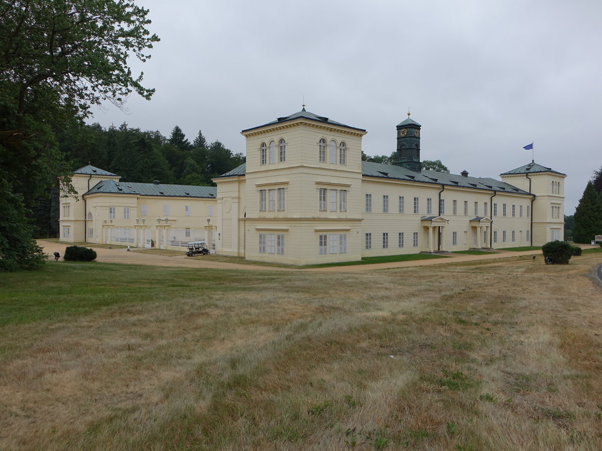 Lazne Kynzvart / Bad Königswart, Schloss, erbaut im Stil des Wiener Klassizismus (07.07.2019)