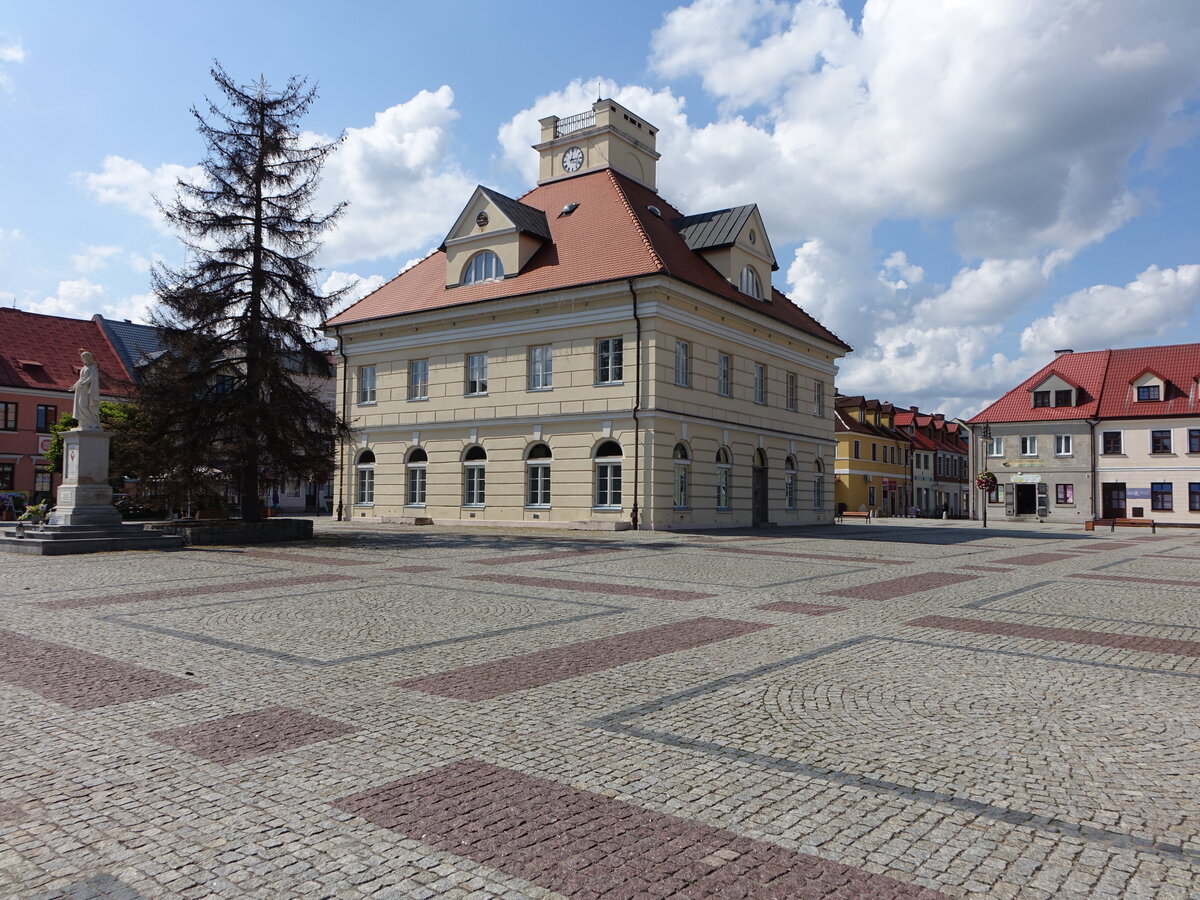 Leczyca / Lentschtz, Rathaus am Plac Tadeusza Kosciuszki (07.08.2021)