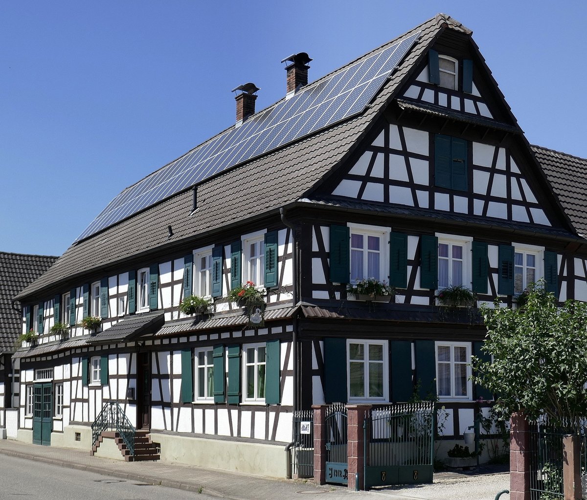 Legelshurst, das ehemalige Wirtshaus  Schwane , erbaut 1800, Aug.2020