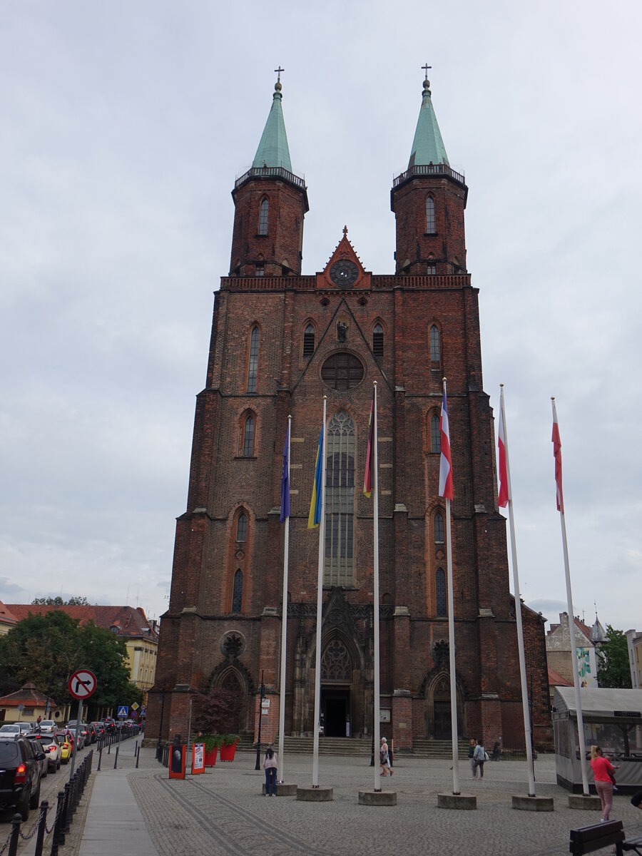 Legnica / Liegnitz, St. Marien Kirche, erbaut im 12. Jahrhundert, neugotischer Umbau von 1824 bis 1829 (15.09.2021)