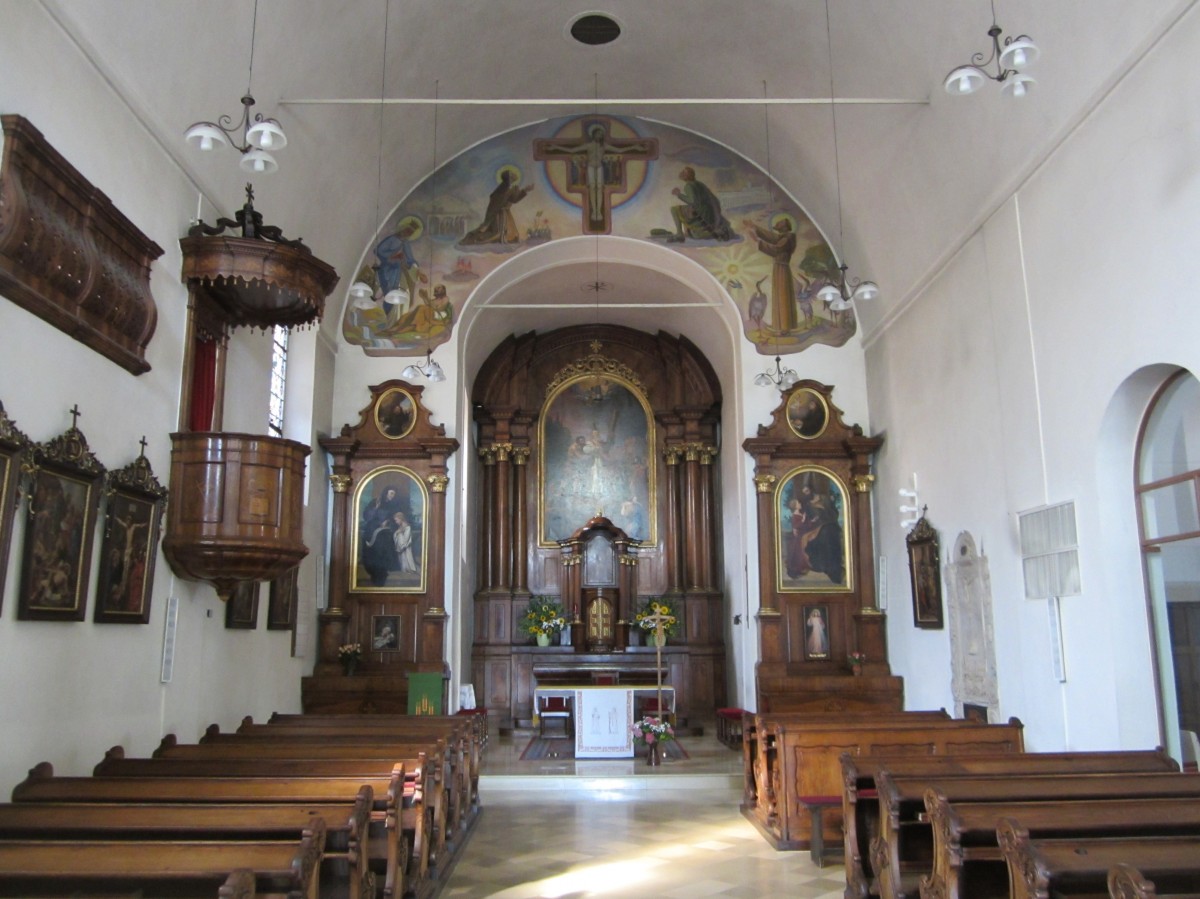 Leibnitz, Altre und Kanzel in der Kapuzinerkirche St. Andreas (21.08.2013)