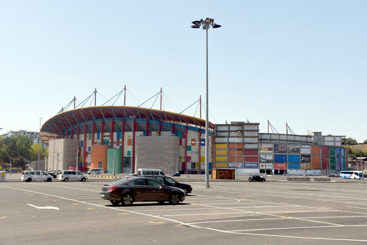LEIRIA (Concelho de Leiria), 23.08.2019, am Estádio Dr. Magalhães Pessoa, errichtet zur Fußball-EM 2004; heute ist es das Stadion des Fußball-Drittligisten UD Leiria