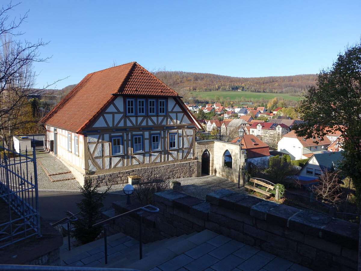 Lengenfeld unterm Stein, Fachwerkhaus in der Bahnhofstrae (13.11.2022)