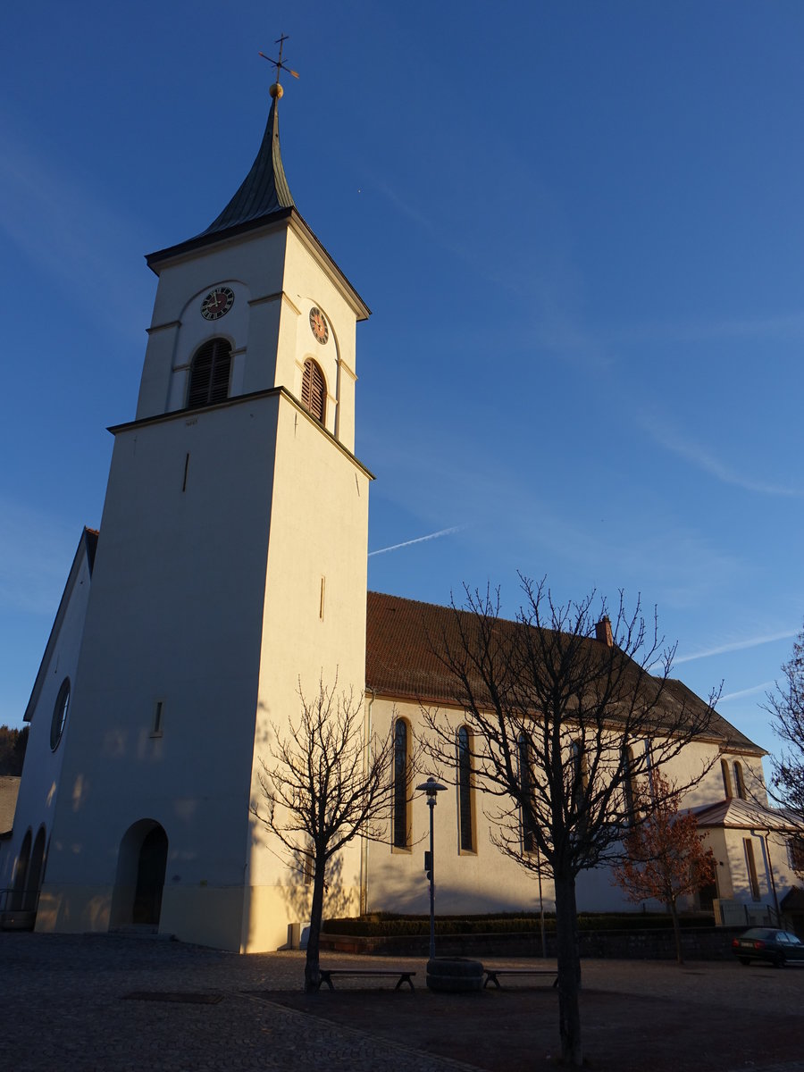 Lenzkirch, kath. Pfarrkirche St. Nikolaus, erbaut 1569 (26.12.2018)