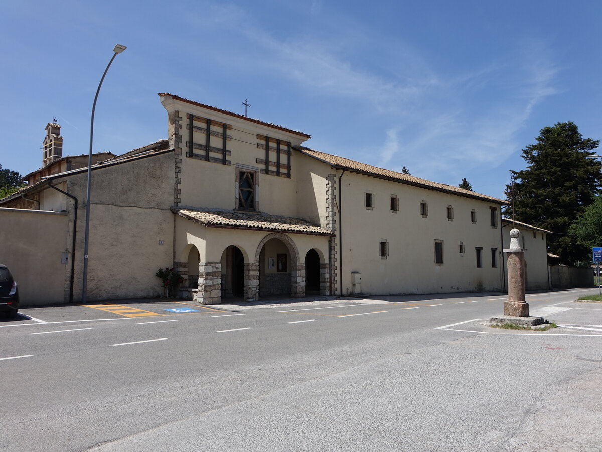 Leonessa, Klosterkirche Santa Maria de Loreto, erbaut 1520 (25.05.2022)