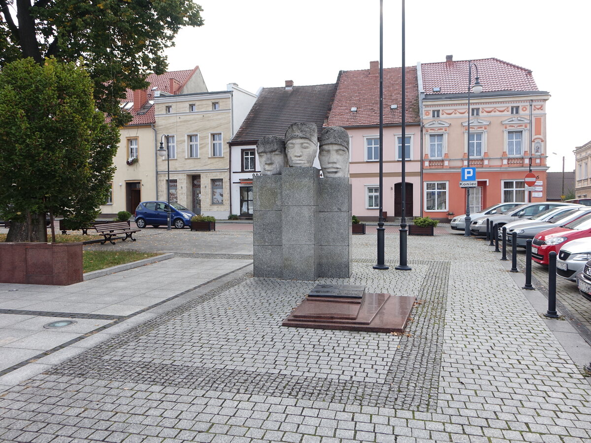 Lesnica / Leschnitz, Denkmal am Plac Narutowicza (13.09.2021)