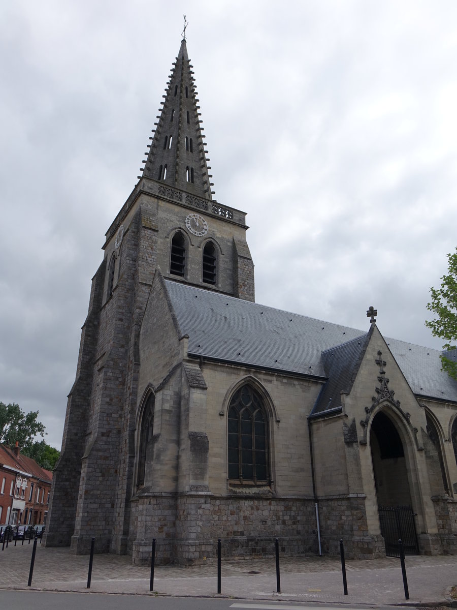 Lestrem, gotische St. Ame Kirche, erbaut ab 1422 (14.05.2016)