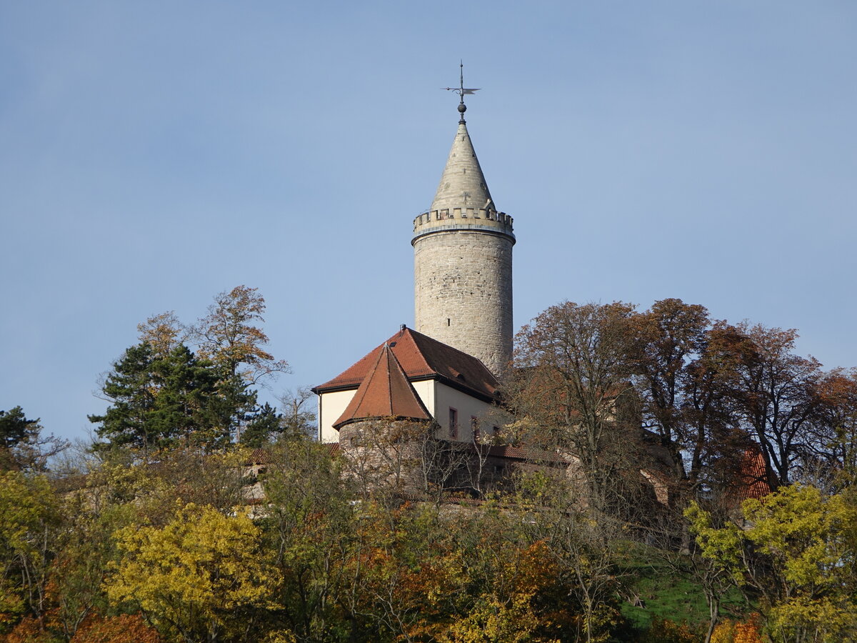 Leuchtenburg in Seitenroda, mittelalterliche Burganlage, erbaut ab 1221 (20.10.2022)