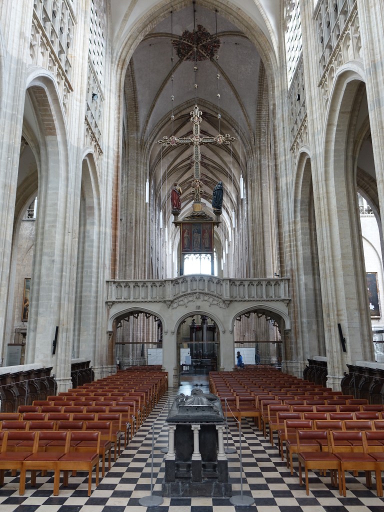 Leuven, Innenraum der Sint Pieterskirche (27.04.2015)