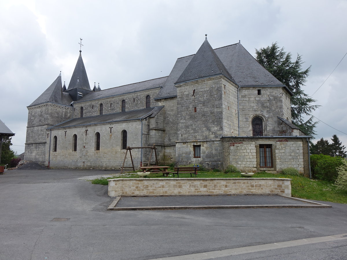Liart, Kirche Notre-Dame, erbaut im 16. Jahrhundert (16.05.2016)