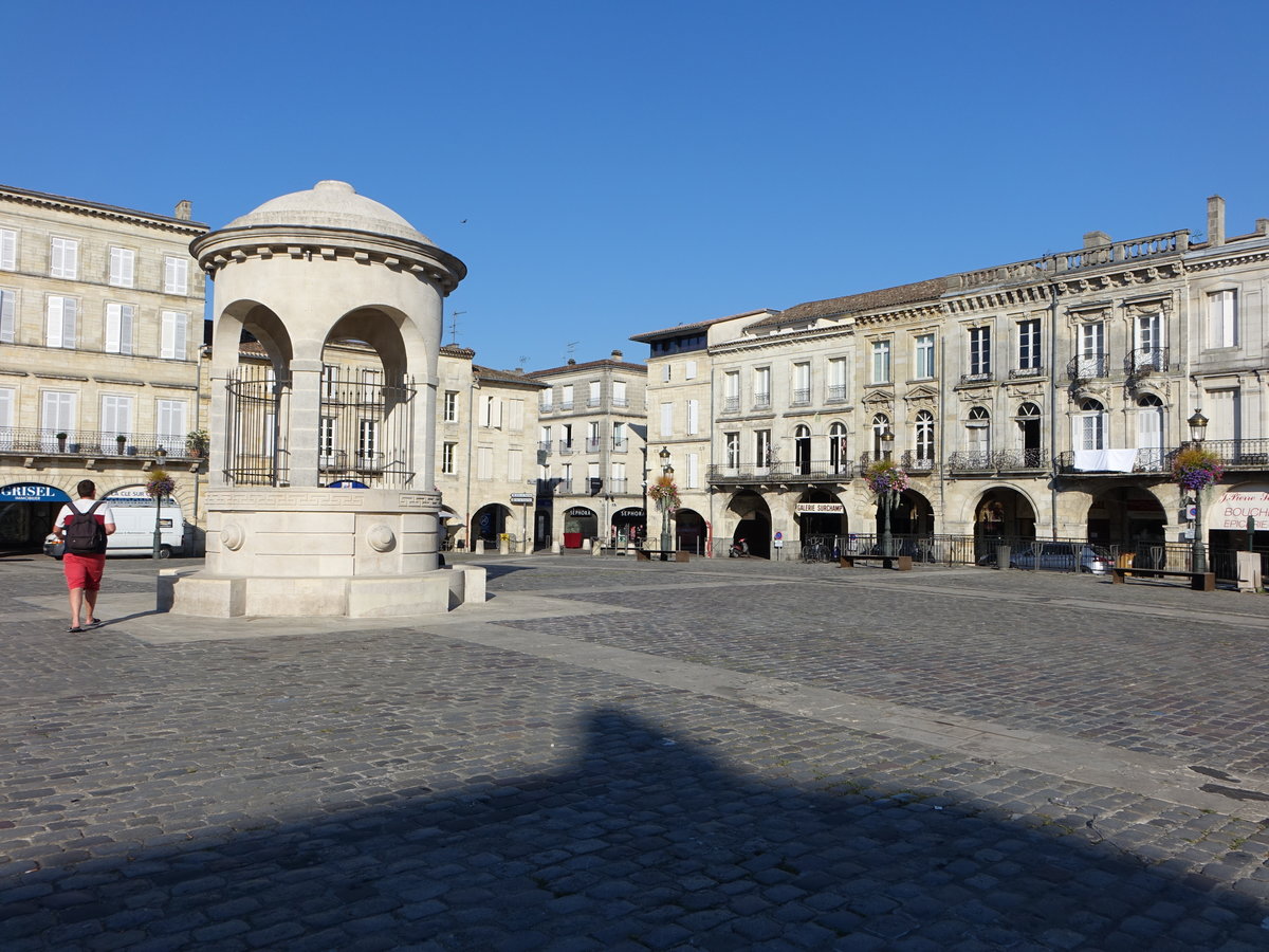 Libourne, historische Huser am Place Abel Surchamp (24.07.2018)