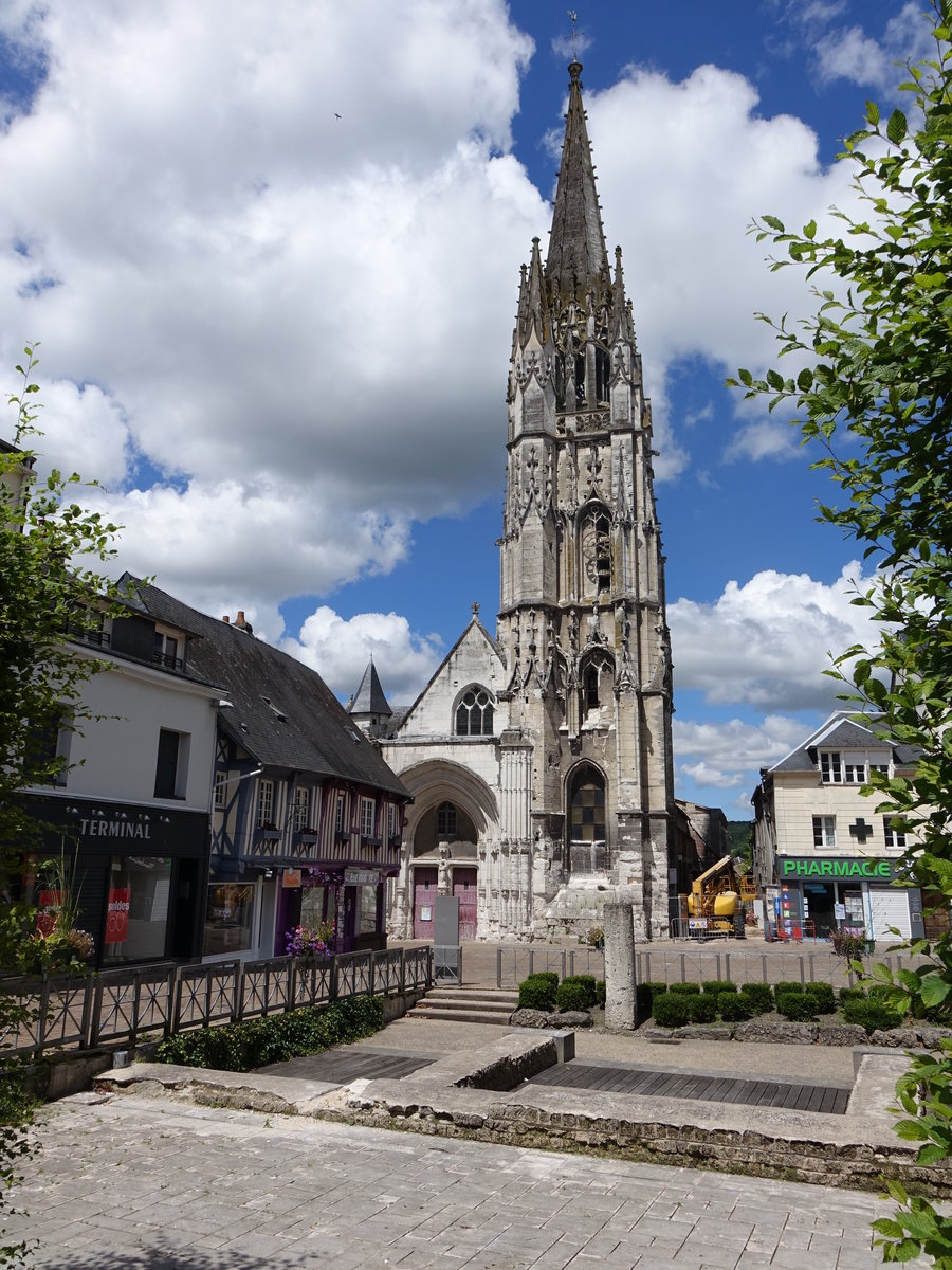 Lillebonne, Notre-Dame Kirche, erbaut im 16. Jahrhundert (14.07.2016)