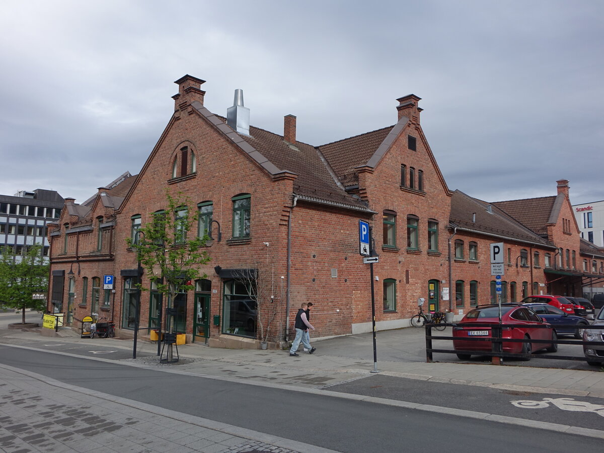 Lillehammer, Stadtbibliothek in der Wieses Gate Strae (24.05.2023)