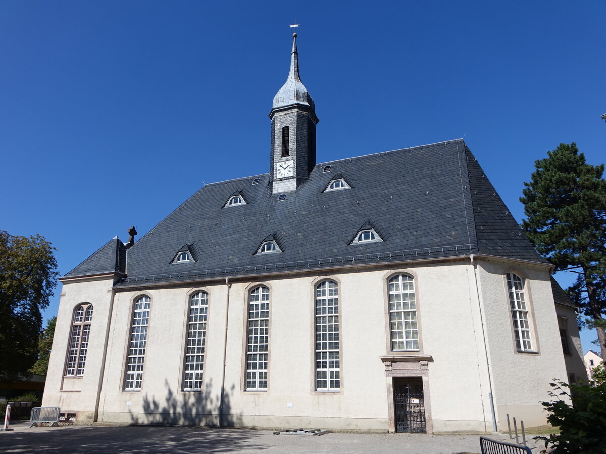 Limbach-Oberfrohna, evangelische Stadtkirche, mittelalterliche Saalkirche mit Dachreiter, erbaut 1346, Umbau 1811 (16.09.2023)