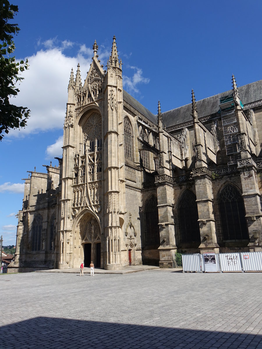 Limoges, Kathedrale Saint-Etienne, Krypta von 1013, gotische Kathedrale erbaut ab 1273 (14.07.2017)