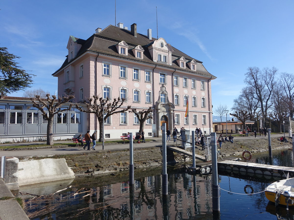 Lindau, Gebude des Finanzamt am Hafenplatz (20.02.2021)