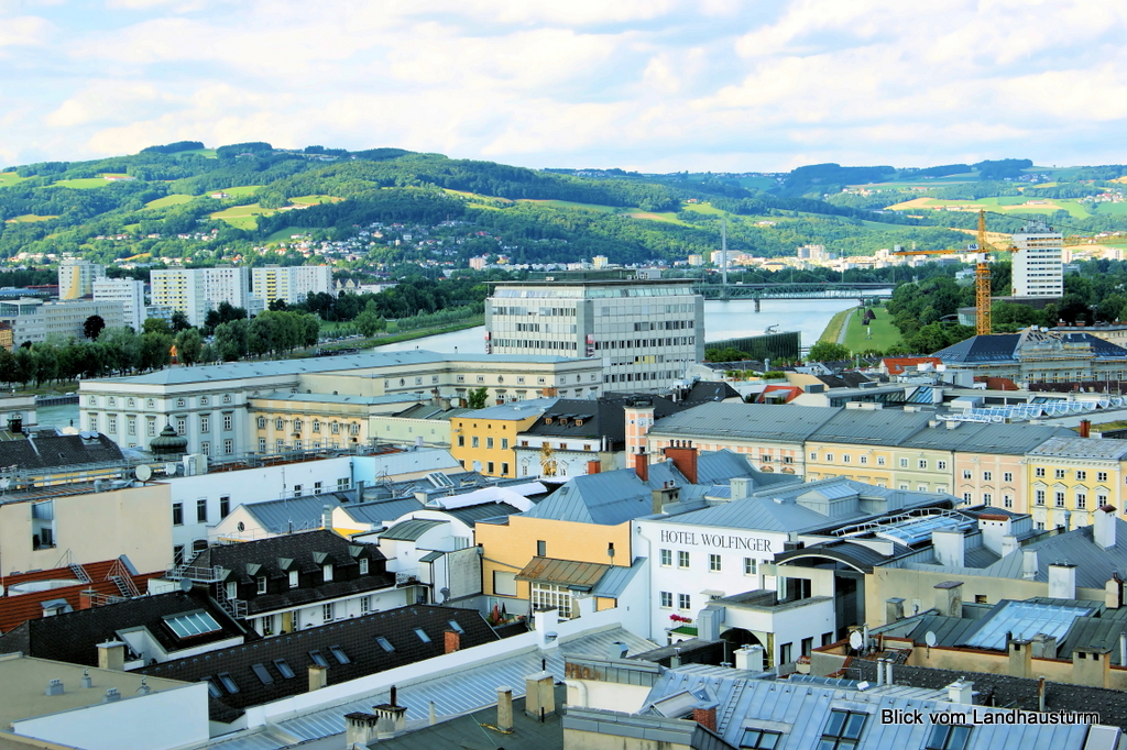 Linz, Ansichten vom Landhausturm ... aufgenommen am 5.7.2014