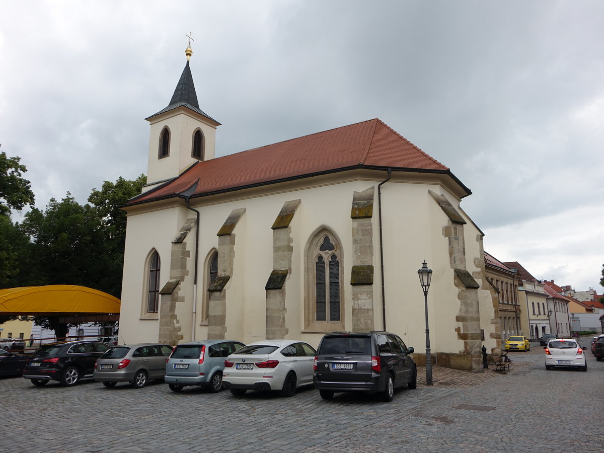 Litomysl / Leitomischl, Apostelkirche am Toulovcovo Namesti (29.06.2020)