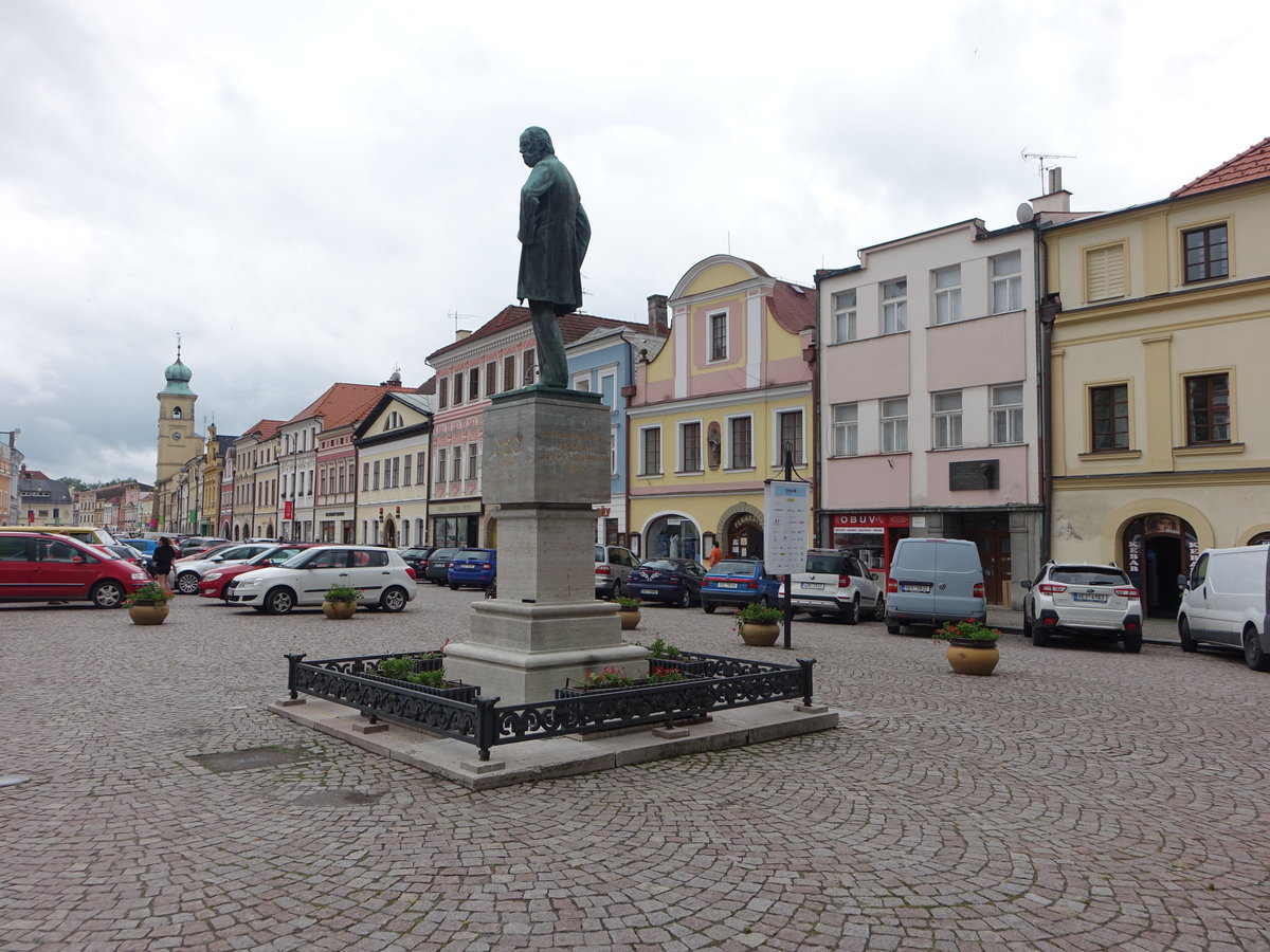 Litomysl / Leitomischl, Smetany Denkmal am Smetanovo Namesti (29.06.2020)