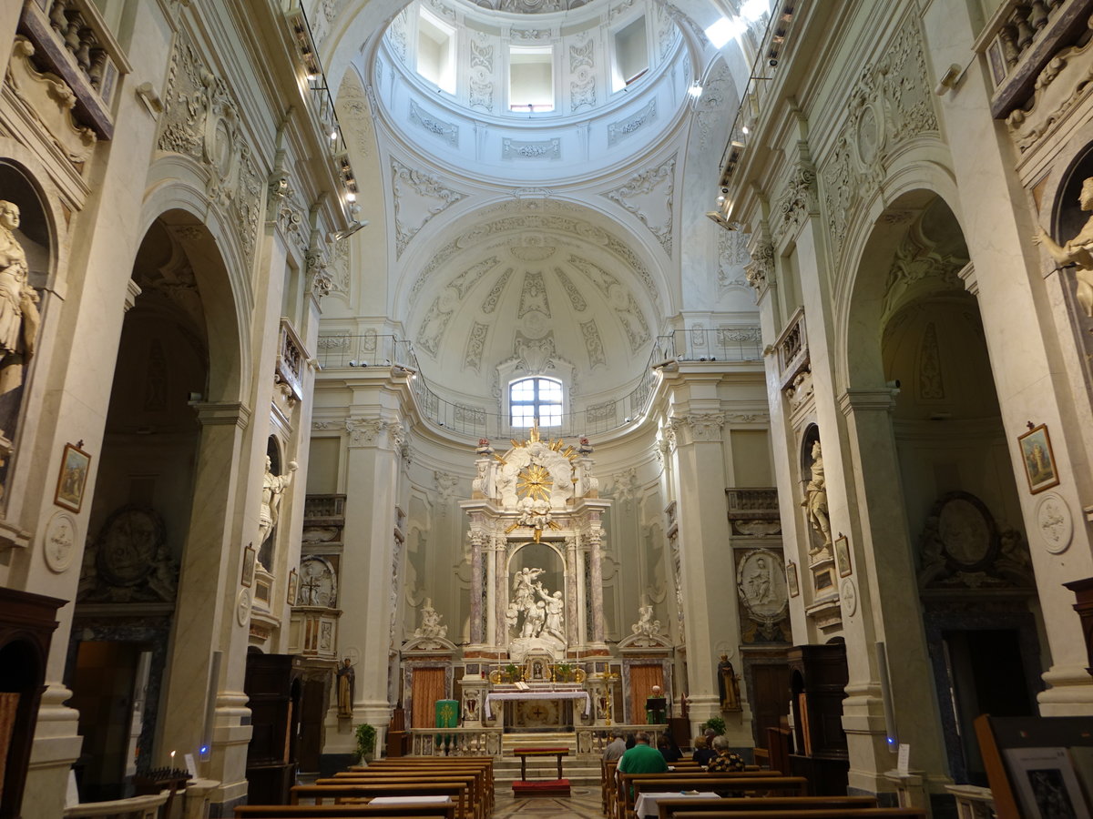 Livorno, barocker Innenraum der Chiesa di San Ferdinando, Ausstattung von Giovanni Baratta (18.06.2019)