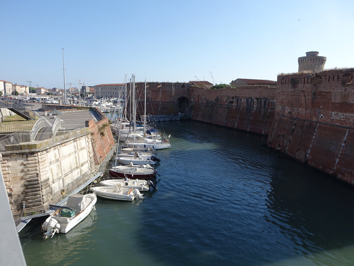 Livorno, Fortezza Vecchia, Festung in der Nhe des alten Medici-Hafens, erbaut von 1521 bis 1534 (18.06.2019)