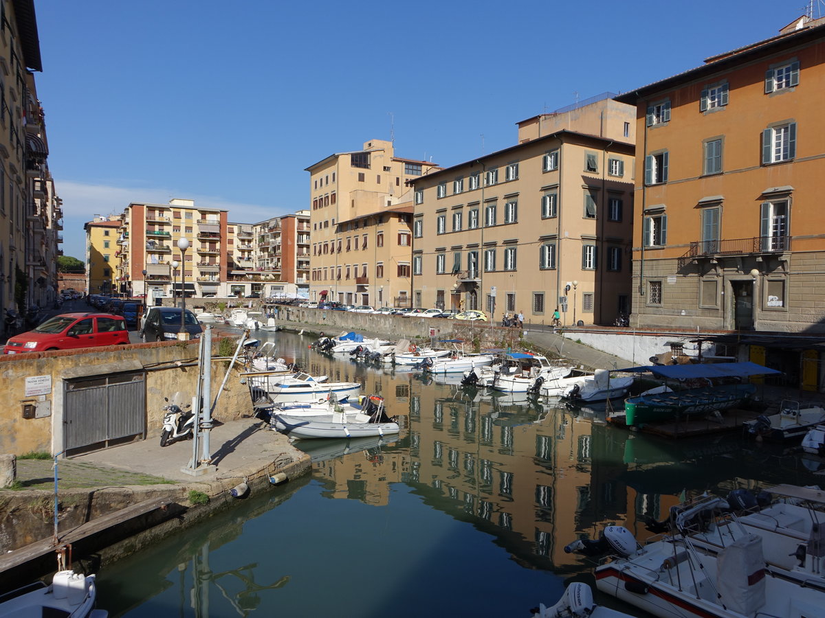 Livorno, Huser entlang der Strae Scali Finocchietti (18.06.2019)