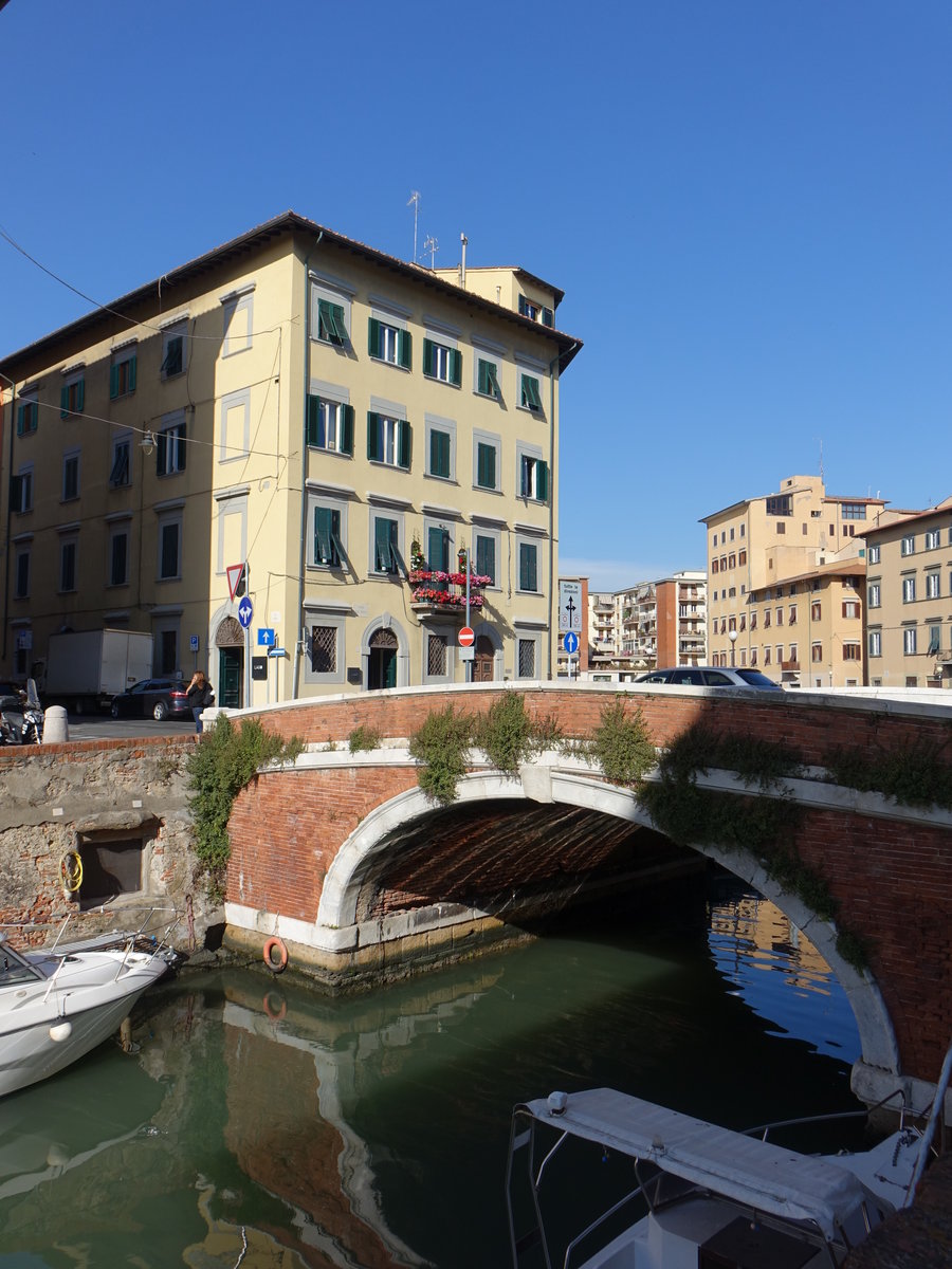 Livorno, historische Brcke an der Via Borra (18.06.2019)