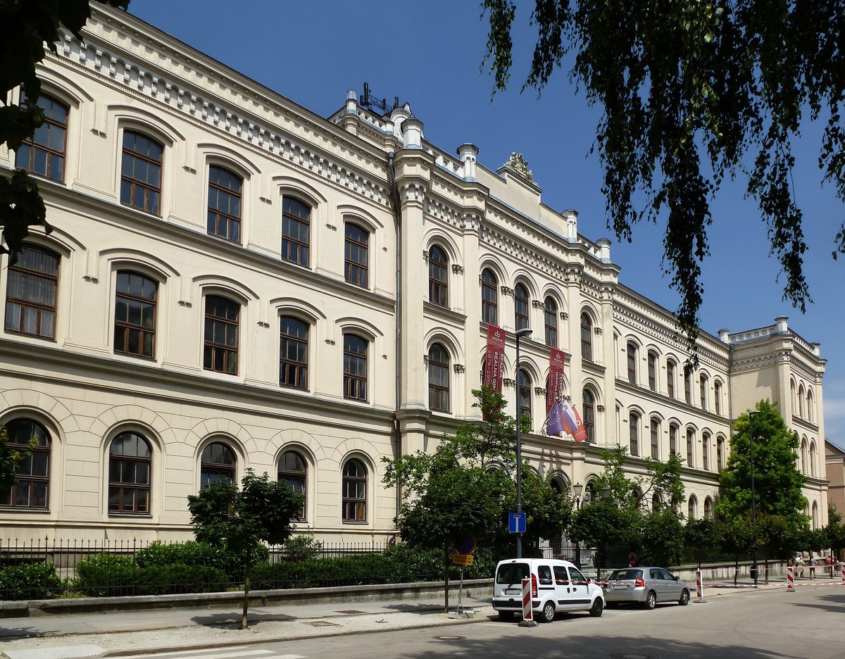 Ljubljana, das Gebäude der Technischen Fakultät der Universität, Juni 2016 