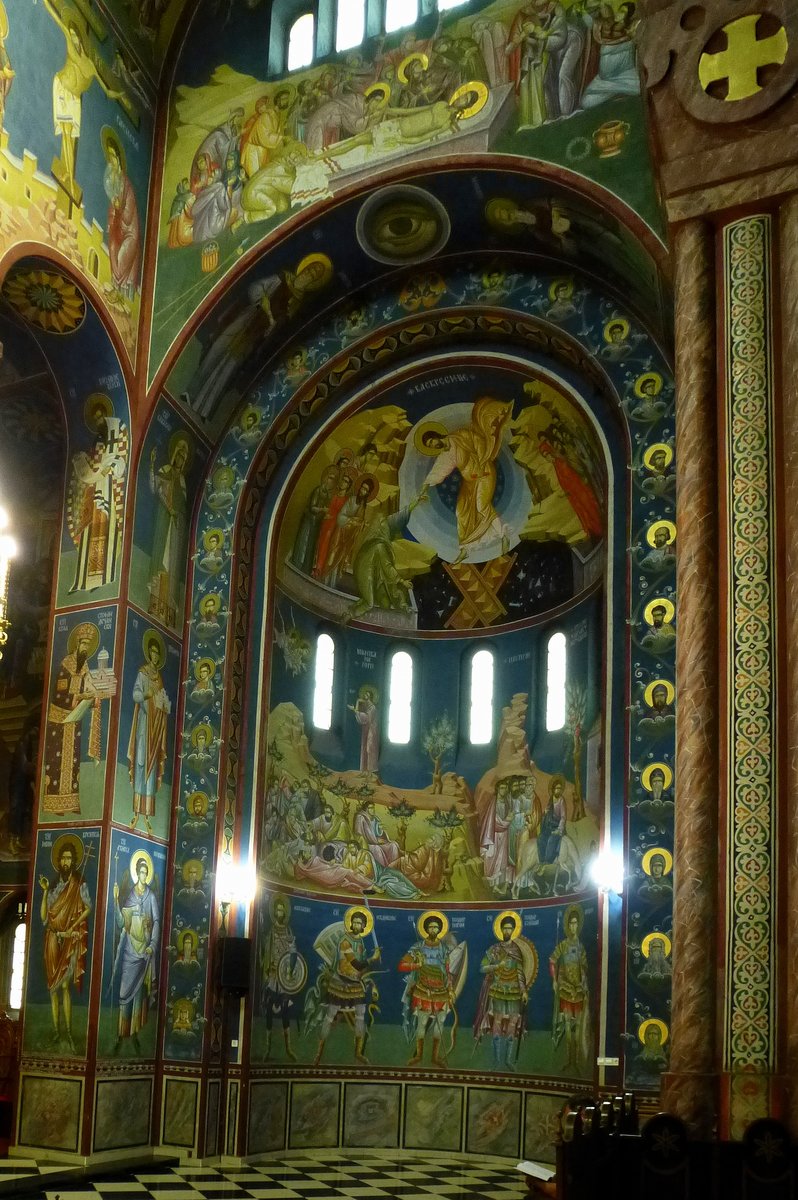 Ljubljana, der Innenraum der Serbisch-orthodoxen Kirche ist vollständig mit Fresken ausgemalt, Juni 2016
