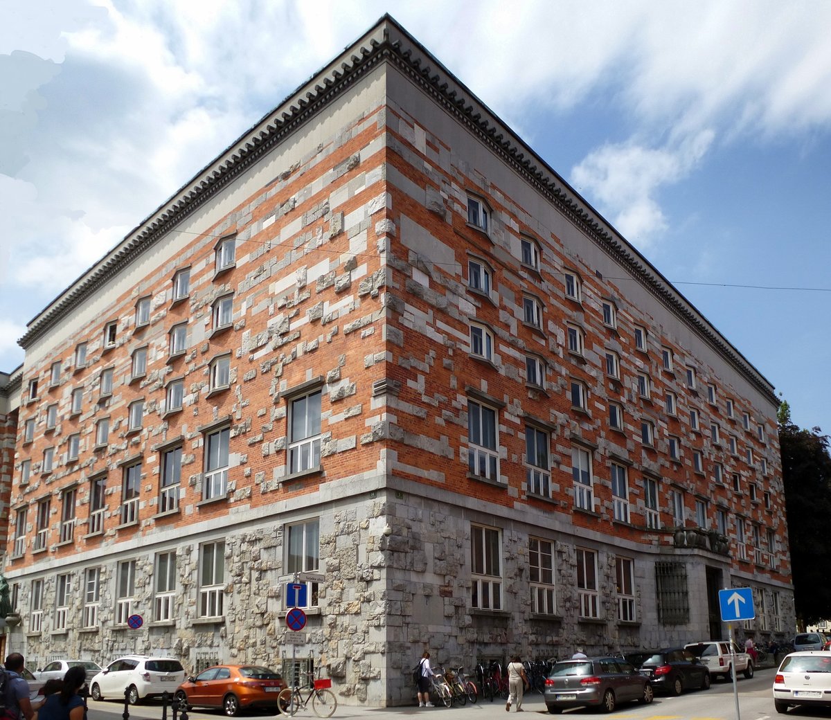 Ljubljana, die National-und Universittsbibliothek, erbaut 1936-41, gehrt zu den Hauptwerken des slowenischen Architekten Joseph Plecnik, Juni 2016
