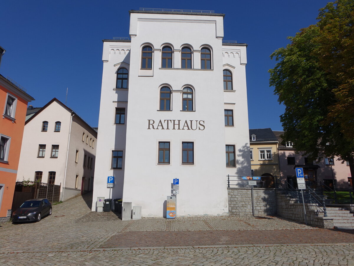 Lssnitz, Rathaus am Rathausplatz, erbaut 1601 (19.08.2023)