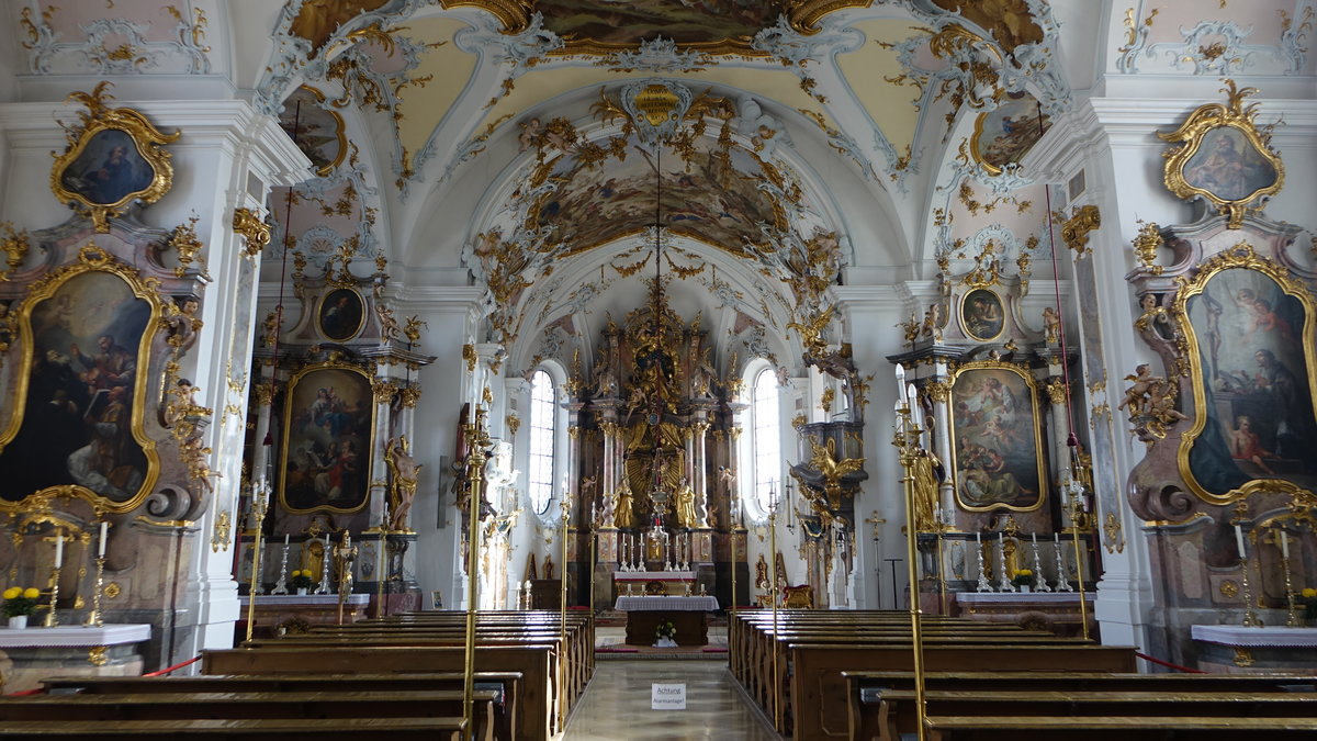 Loh bei Stephansposching, Innenraum der Wallfahrtskirche Hl. Kreuz, Rokoko Ausstattung von Franz Xaver Feichtmayr und Christian Wink (13.11.2016)