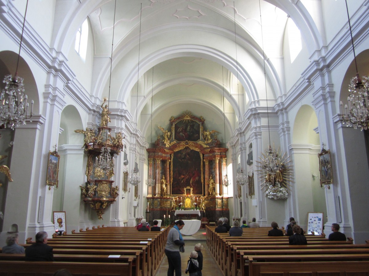Loosdorf, Hochaltar von Antonia Beduzzi der Pfarrkirche St. Laurentius (22.09.2013)