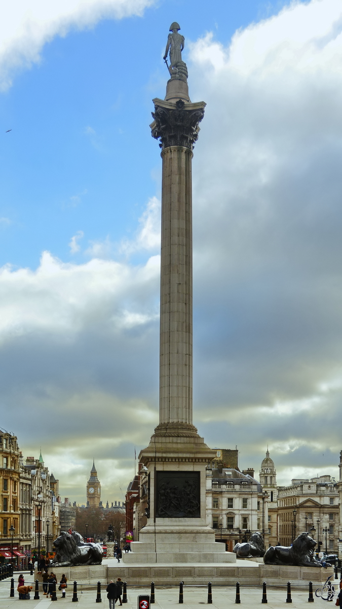 Lord Nelson blickt von seiner Sule auf die Londoner Innenstadt. (Februar 2015)
