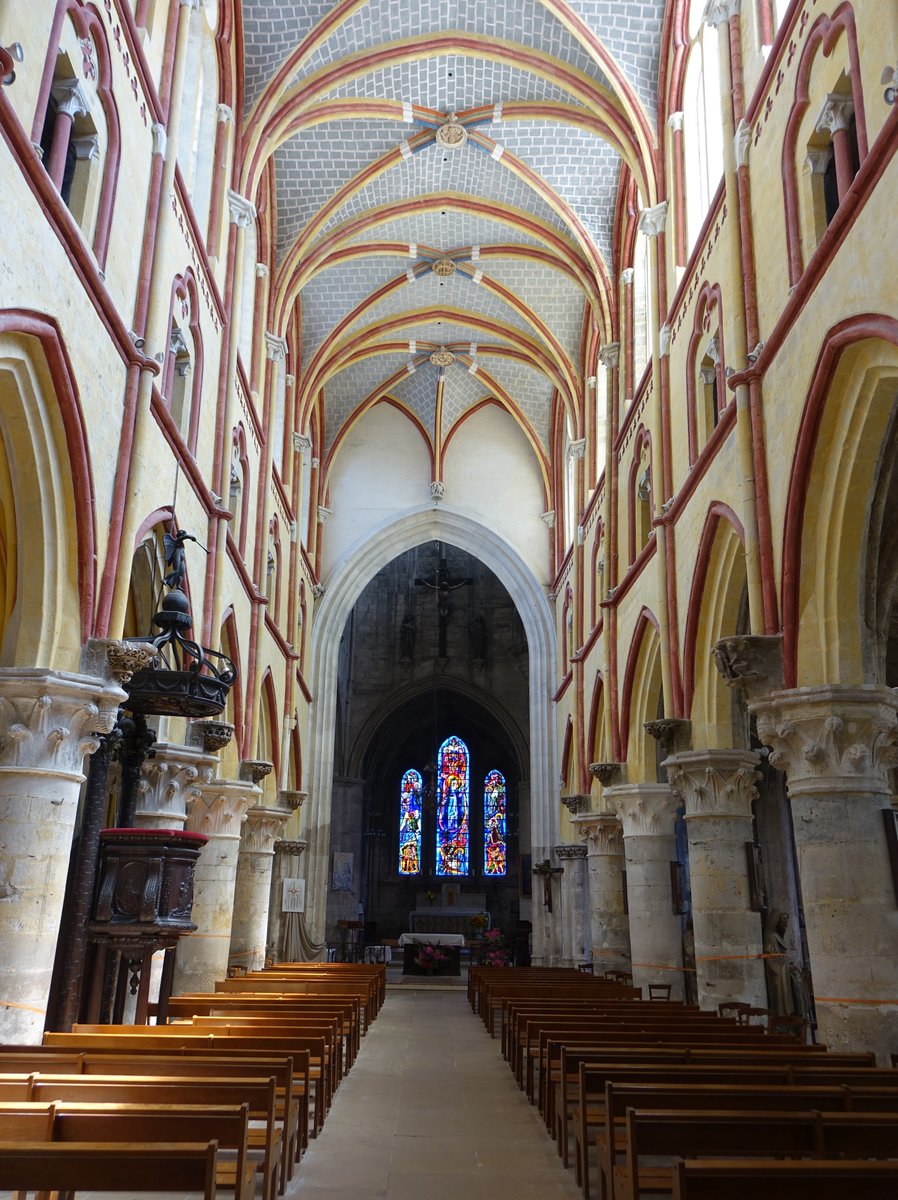 Louviers, Mittelschiff der Notre-Dame Kirche, Glasfenster 15. Jahrhundert (15.07.2016)