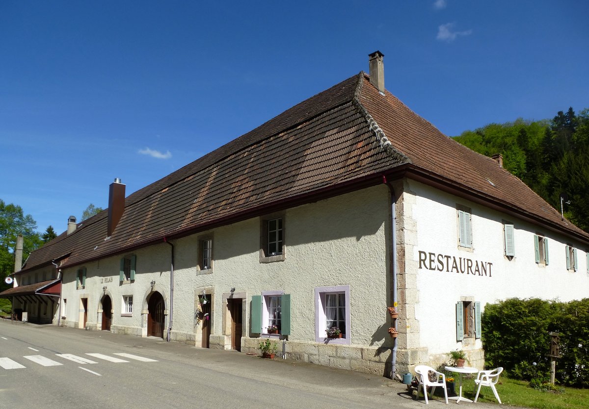 Lucelle, Speicher und Kellerei der ehemaligen Zisterzienserabtei Ltzel, beherbergt heute u.a. ein Restaurant, Mai 2017