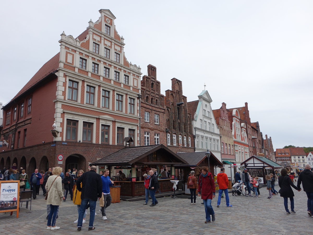 Lneburg, historische Huser am Platz Am Sande (26.09.2020)