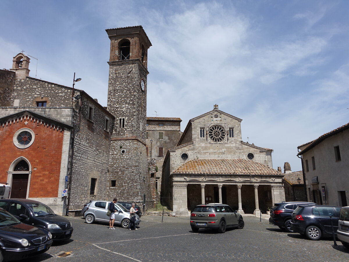 Lugnano in Teverina, Collegiata di Santa Maria Assunta, erbaut im 12. Jahrhundert (24.05.2022)