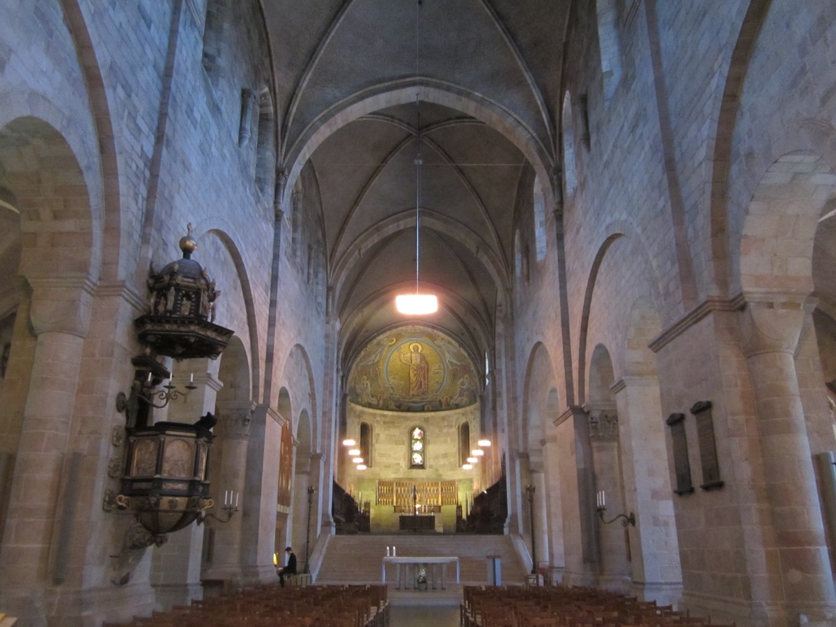 Lund, Romanisches Langschiff und Hochchor der Domkirche (13.07.2013)