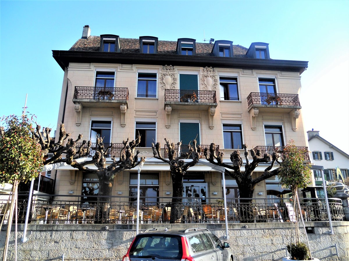 Lutry, Das Hotel Le Rivage liegt unweit von Lausanne in Lutry am Genfersee. - 14.03.2013